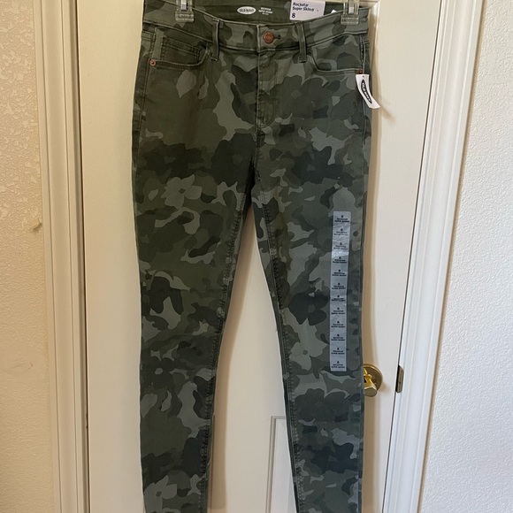 Old Navy Denim - Old Navy Rockstar Super Skinny Jeans